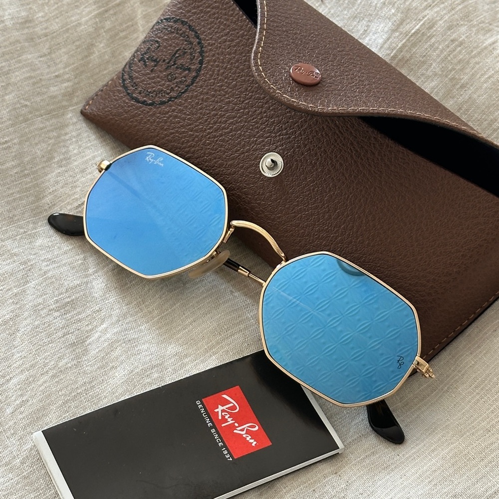 Ray-Ban Octogonal Classic Gold Frame Sunglasses with Blue Lenses Brand New